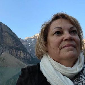 Meet your Posher, Denise